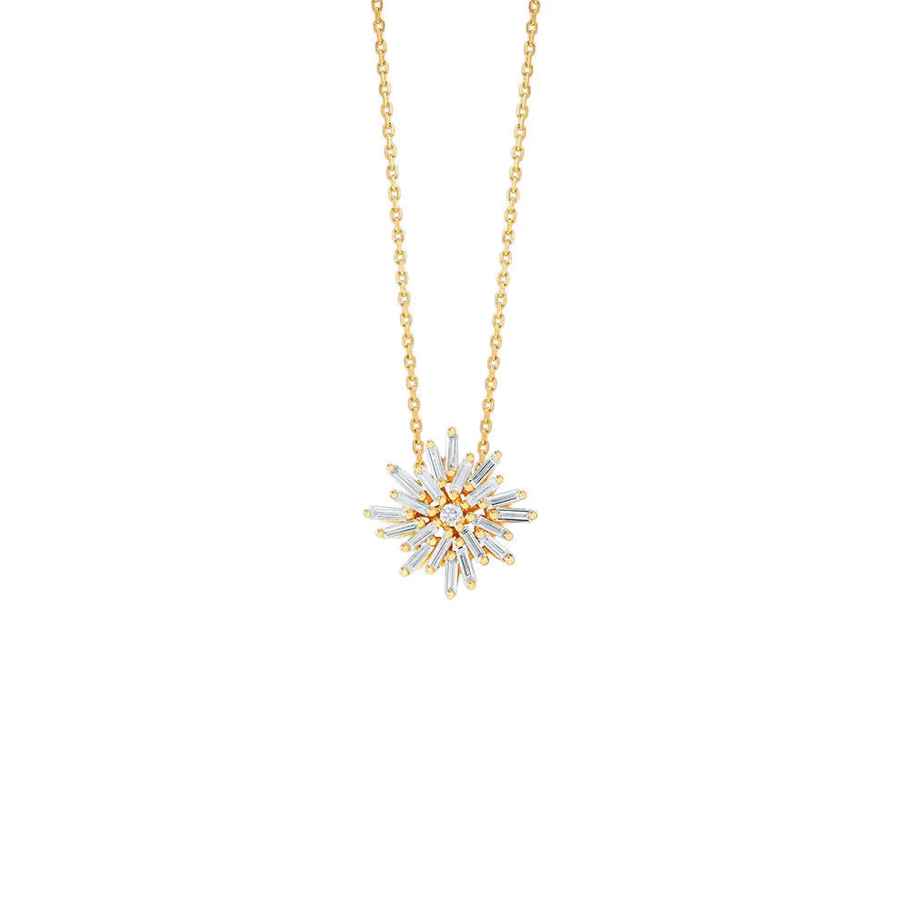 18 Karat Yellow Gold mini star pendant with Baguette and White Diamonds