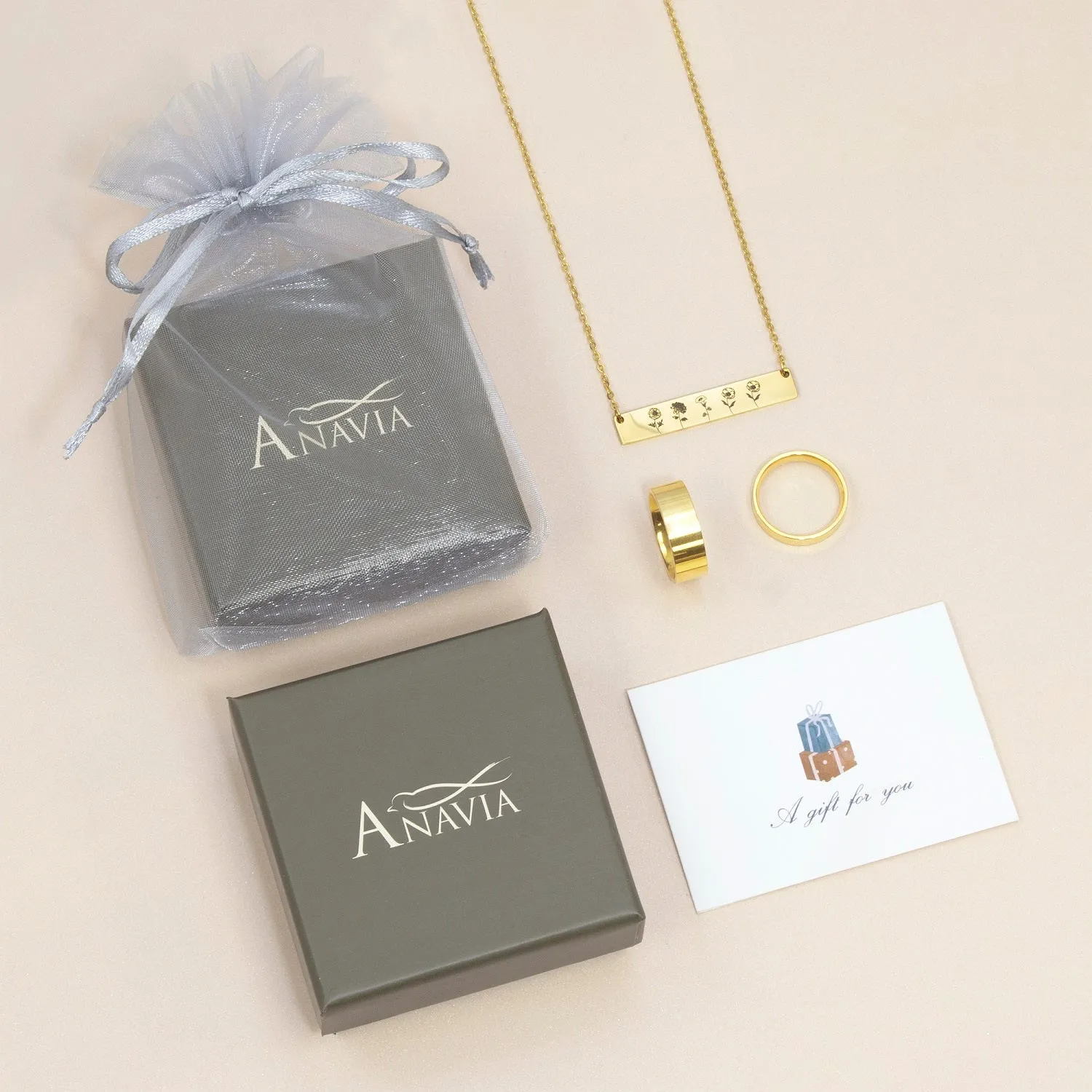 "Merry Christmas" Card and Infinity Rings Necklace