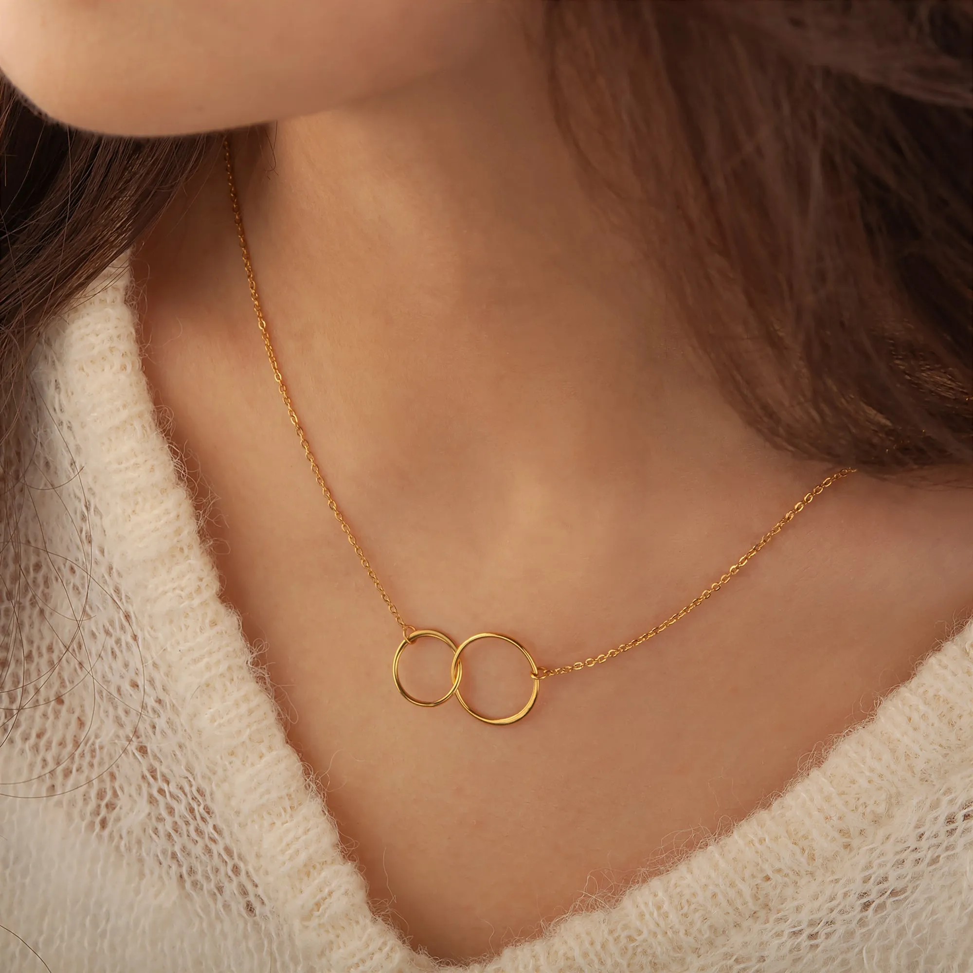 "Merry Christmas" Card and Infinity Rings Necklace