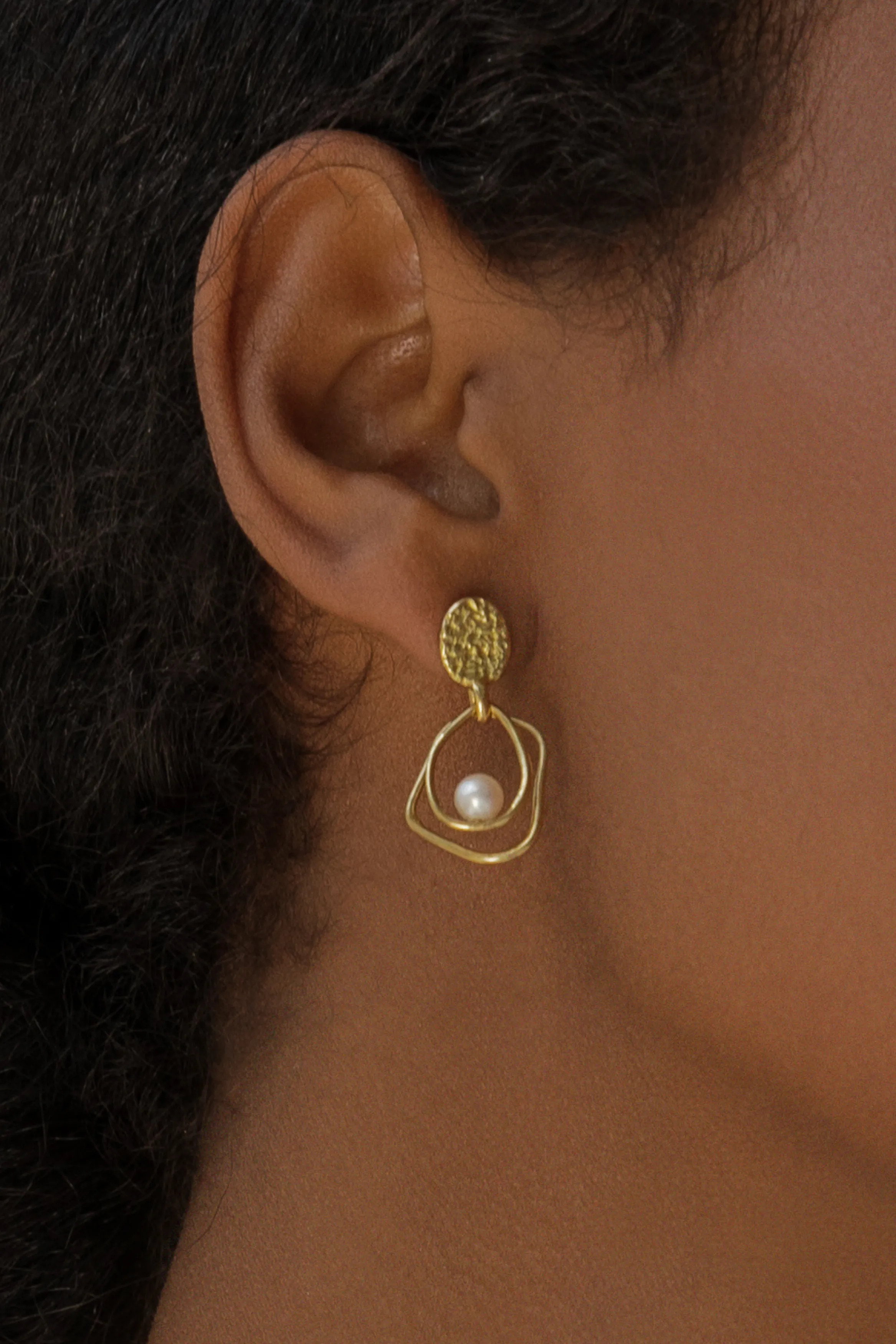 Sea Coin Trapeze Gold Earrings